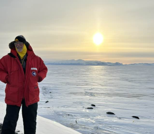 Alumnus Jon Ahrendsen, MD, who practices family medicine in Clarion, Iowa, served as lead physician for the six months he served at the McMurdo research station in Antarctica.