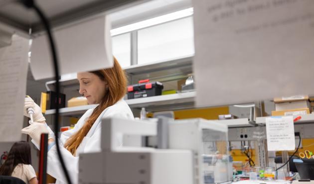 Catherine Marcinkiewcz in lab